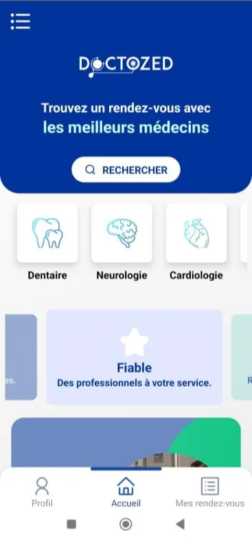 الشاشة الرئيسية لتطبيق DOCTOZED حسب التخصص